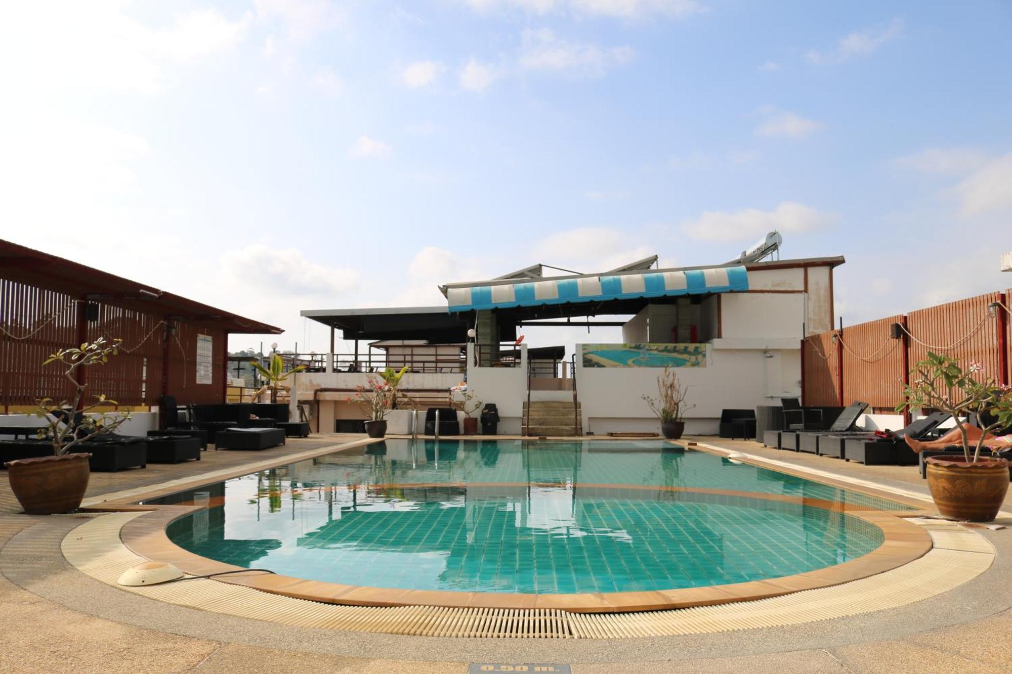 Diamond Crown Hotell Patong Exteriör bild