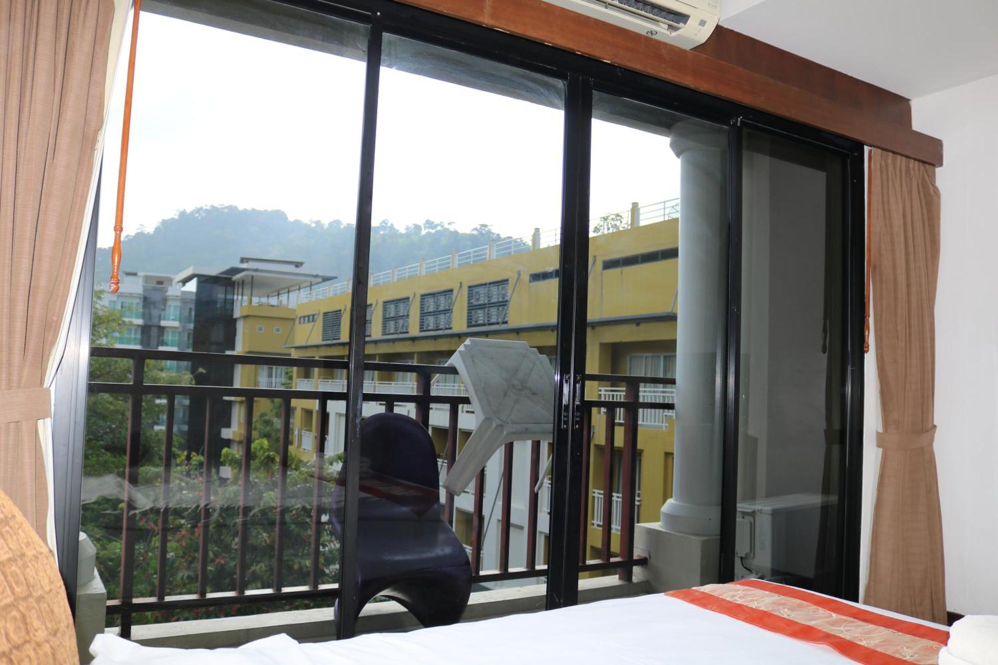 Diamond Crown Hotell Patong Exteriör bild