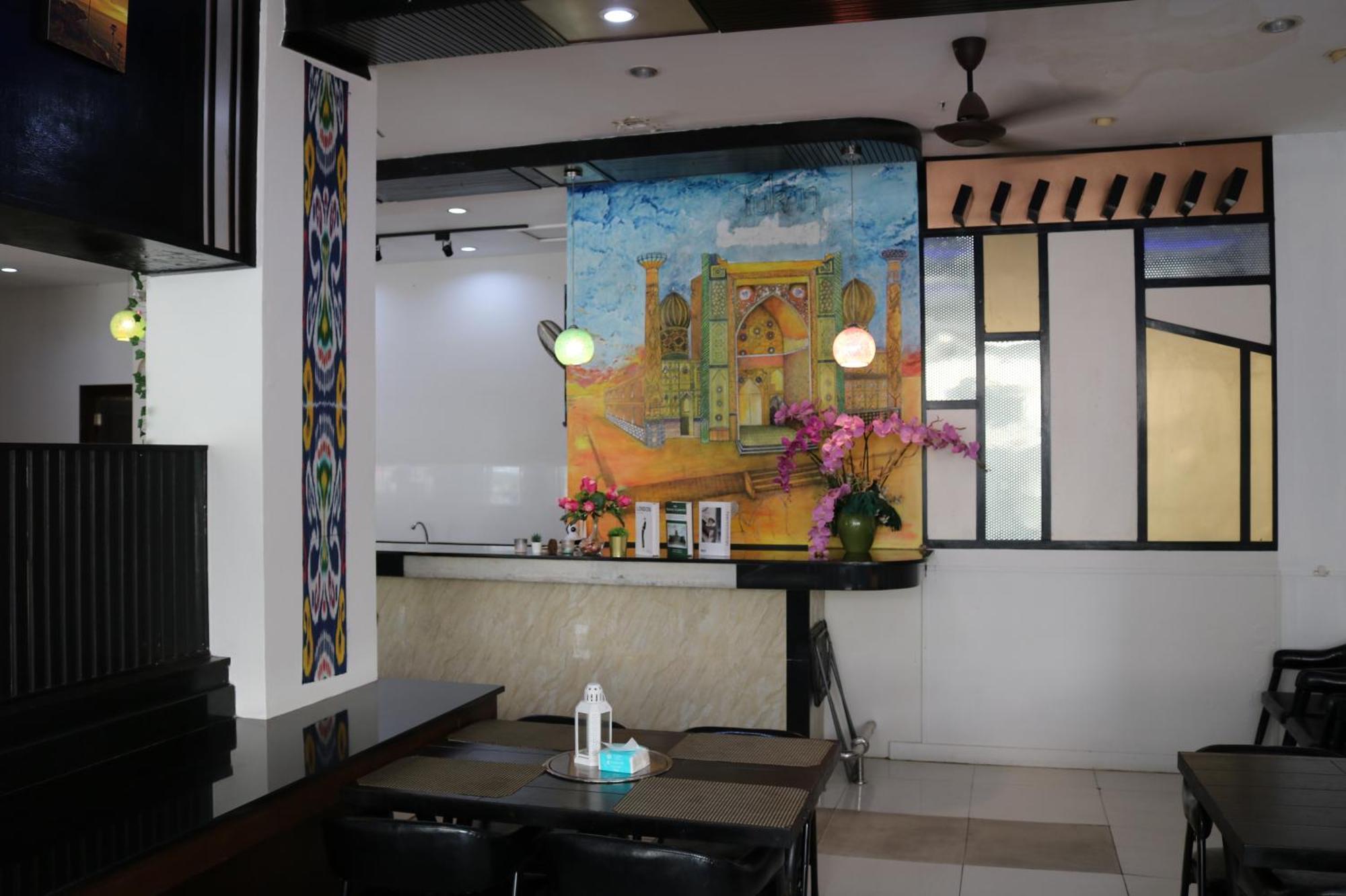 Diamond Crown Hotell Patong Exteriör bild