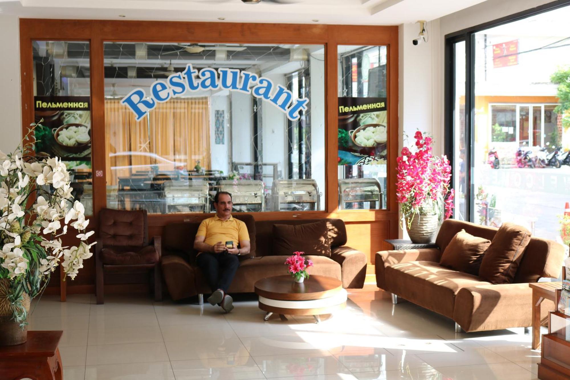Diamond Crown Hotell Patong Exteriör bild